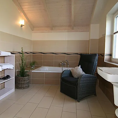 Nyaraló Niss'holm 3 - Mit Garten, Kamin Und Sauna