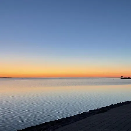 Niss'holm 3 - Mit Garten, Kamin Und Sauna Nyaraló *